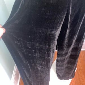 Laura Ashley black velvet size 12 pant